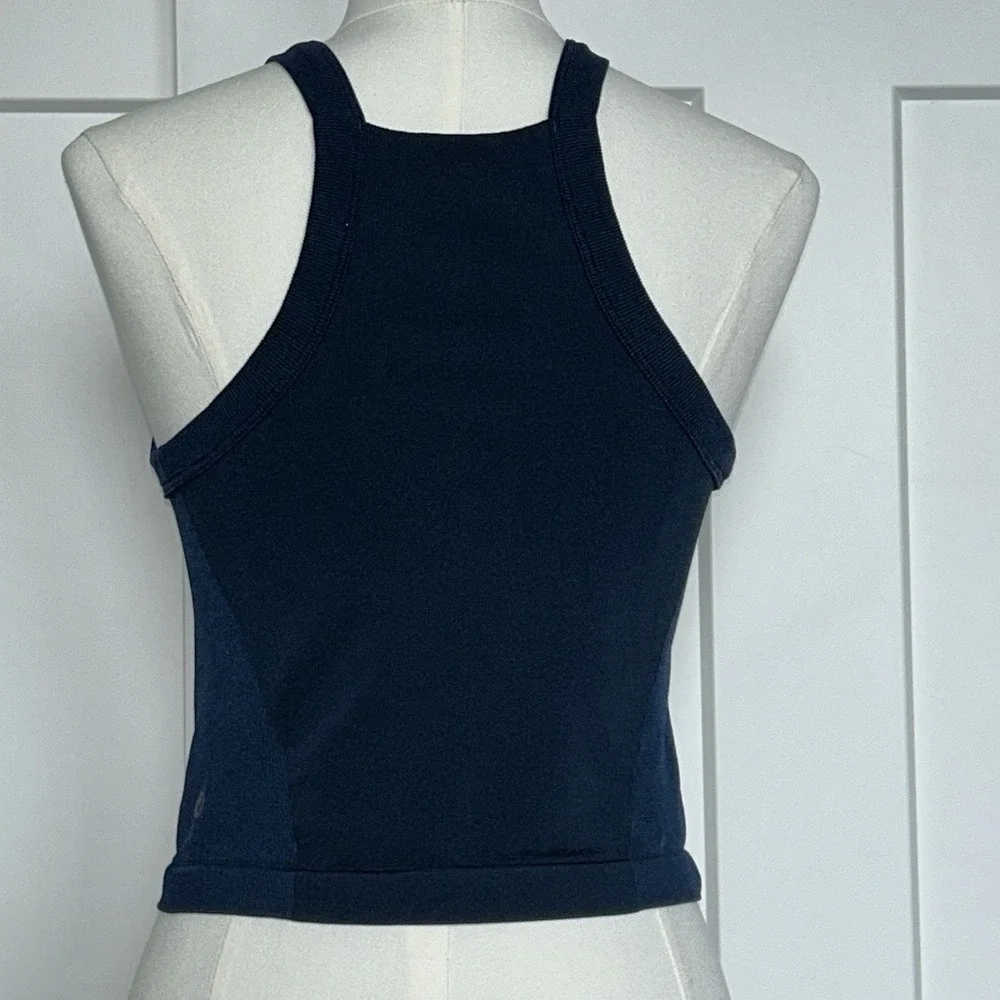 Lululemon High-Neck Cropped Racerback Tank Top Women's 10/12? - Navy Blue EUC!! - Picture 3 of 8